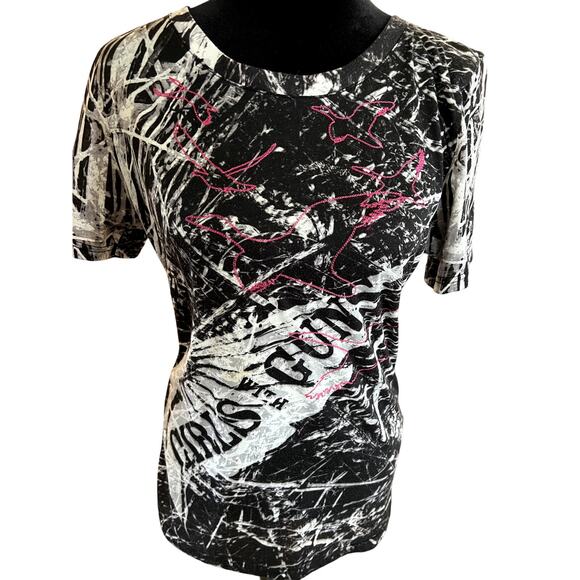 Girls with Guns crew neck, short sleeve T-shirt, Women's size XL - Picture 1 of 10